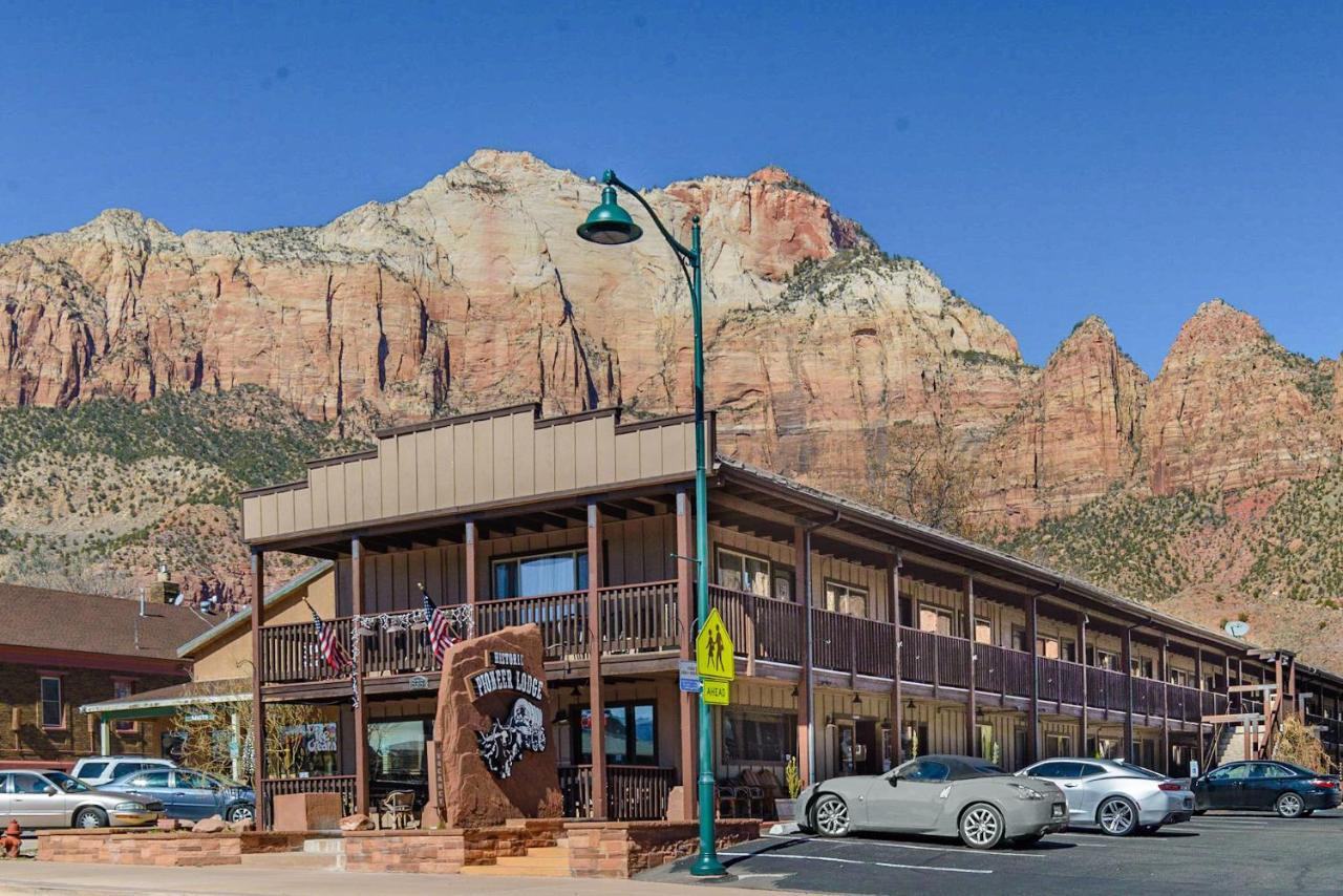 Pioneer Lodge Zion National Park-Спрингдейл Экстерьер фото