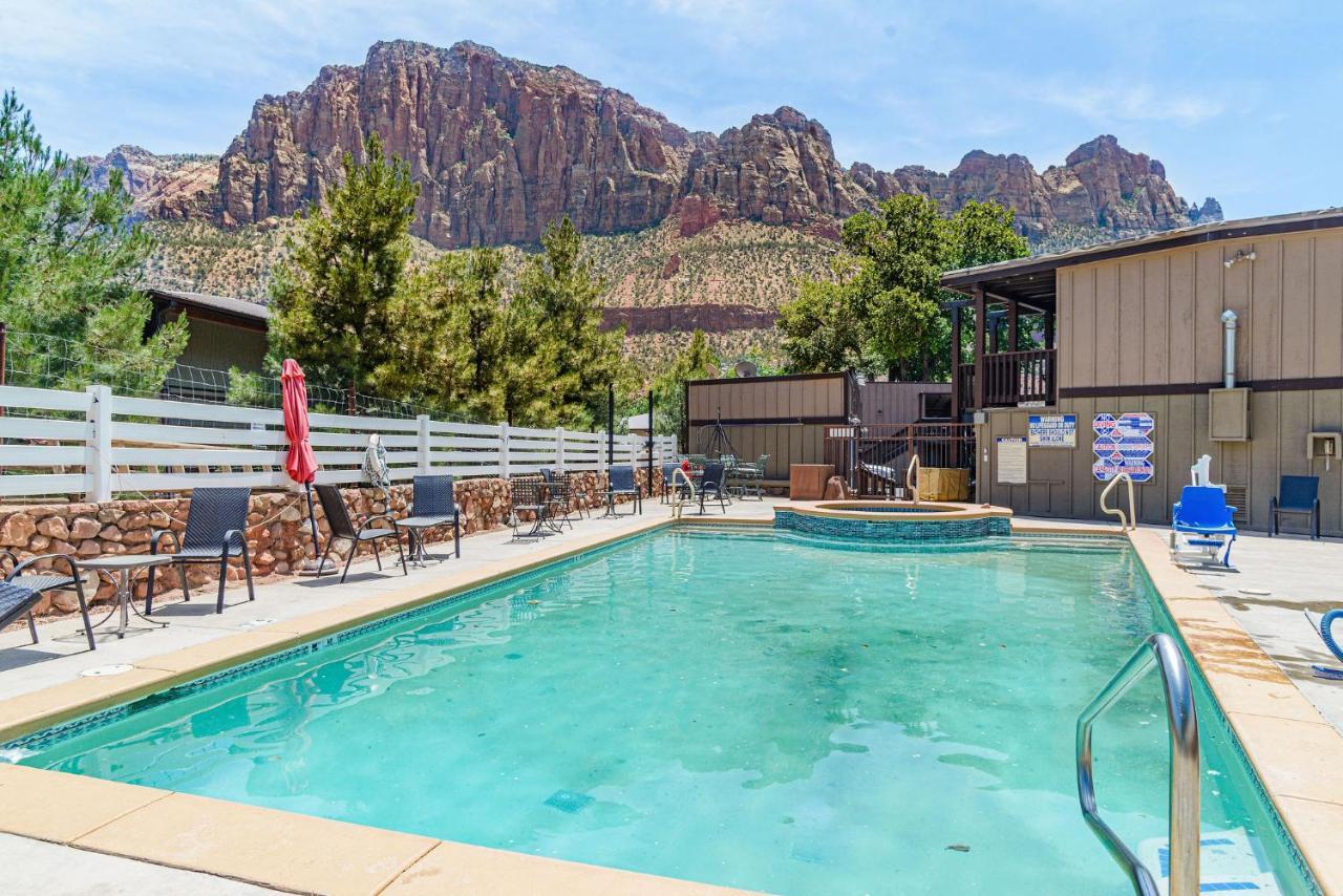 Pioneer Lodge Zion National Park-Спрингдейл Экстерьер фото